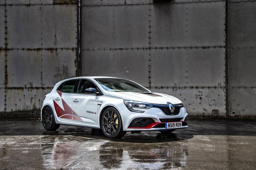  Renault Megane R.S. Trophy-R 2019 года  (UK) (фото 22 из 46)